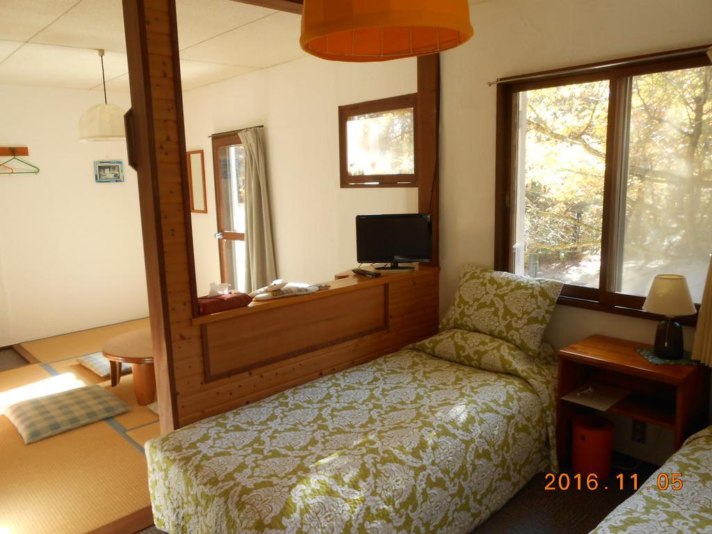 Pension Nugget Inn Hakuba Kültér fotó